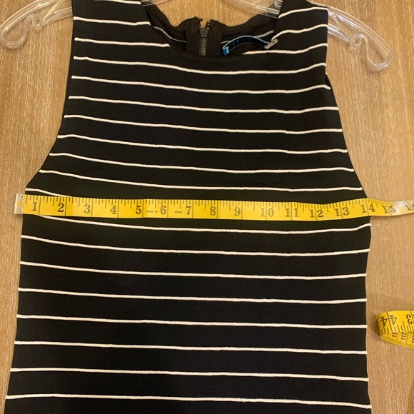 Alice + Olivia Striped Sleeveless Midi Dress - Picture 3 of 13